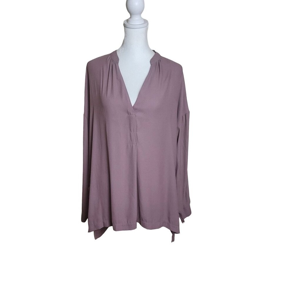 Lush Long-Sleeve V-Neck Blouse Size Small